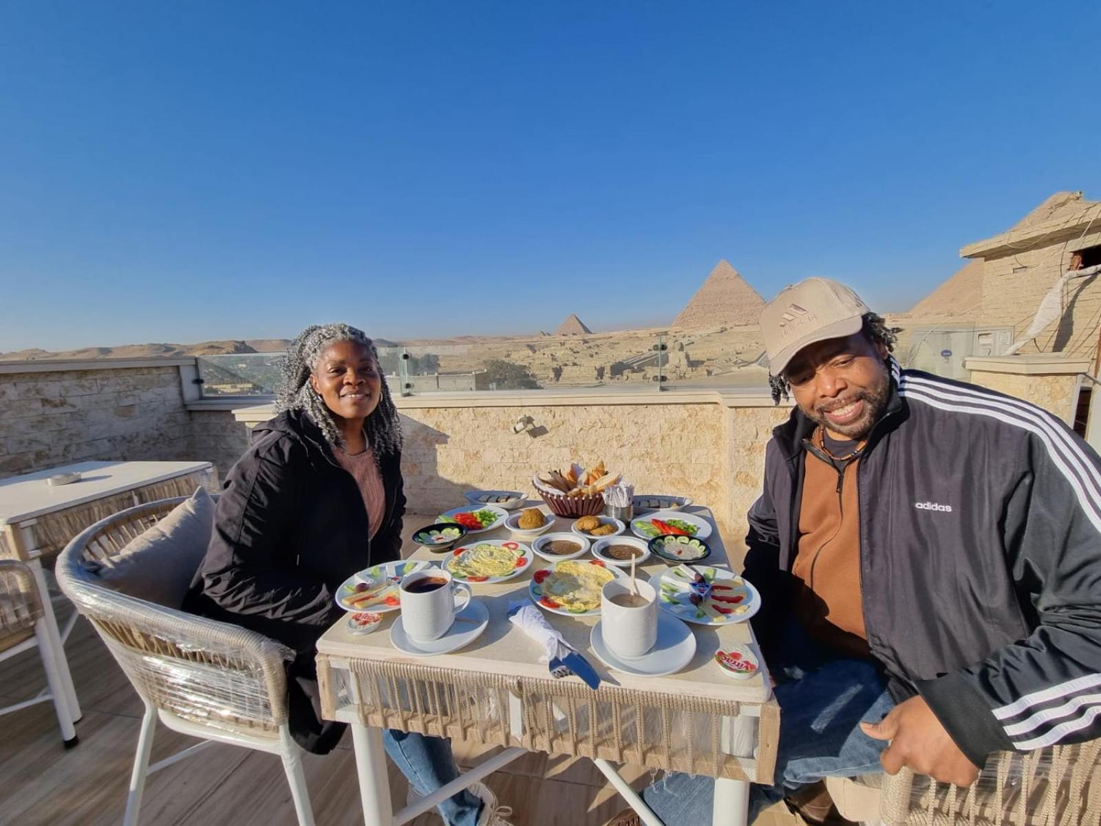 Royal Golden Pyramids Inn Giza Exterior photo